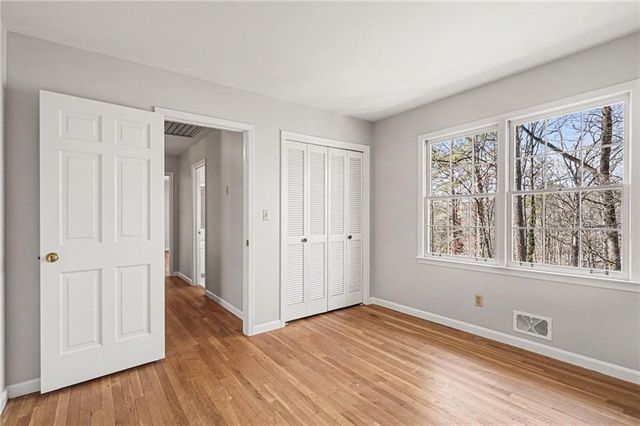 1758 W Nancy Creek NE Drive, Atlanta, GA 30341