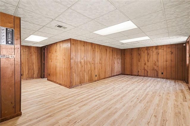 1758 W Nancy Creek NE Drive, Atlanta, GA 30341