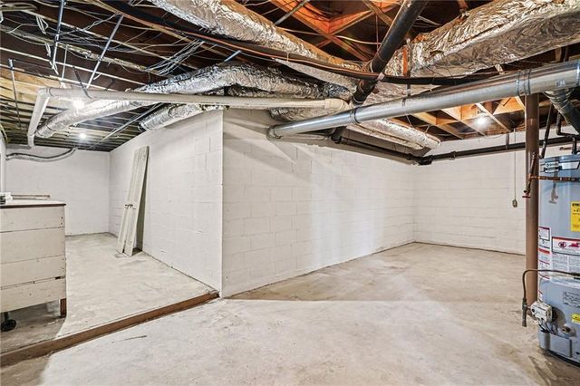 1758 W Nancy Creek NE Drive, Atlanta, GA 30341