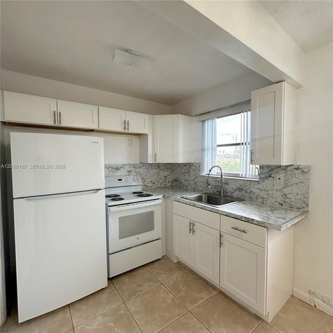 2826 Van Buren Street 8, Hollywood, FL 33020