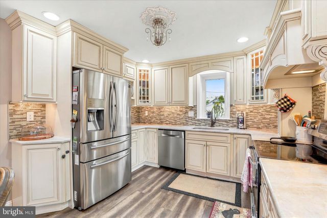 1216 TOWNSHIP LINE RD, Phoenixville, PA 19460