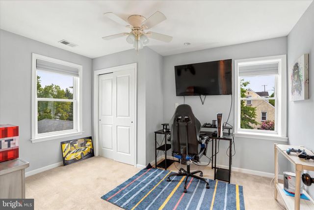 1216 TOWNSHIP LINE RD, Phoenixville, PA 19460