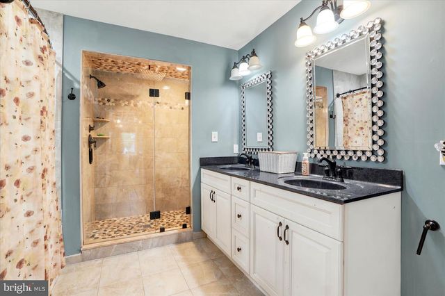 1216 TOWNSHIP LINE RD, Phoenixville, PA 19460