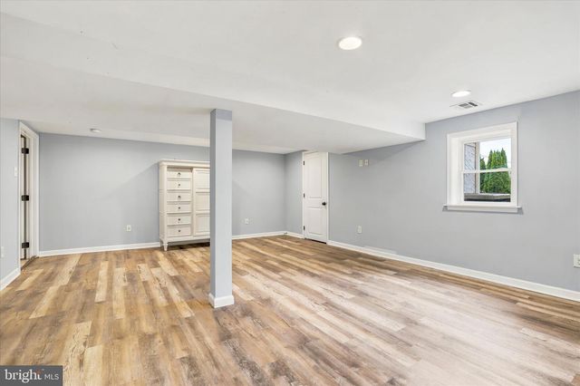 1216 TOWNSHIP LINE RD, Phoenixville, PA 19460