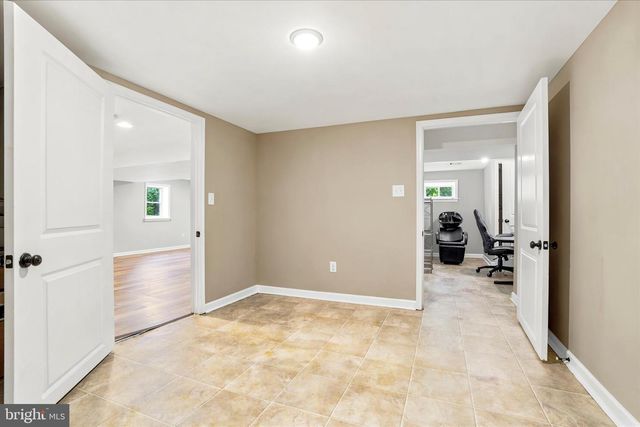 1216 TOWNSHIP LINE RD, Phoenixville, PA 19460