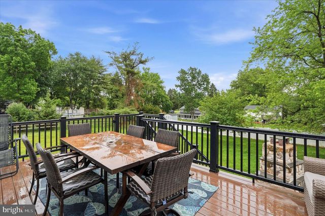 1216 TOWNSHIP LINE RD, Phoenixville, PA 19460