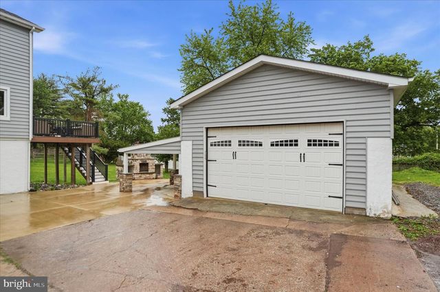 1216 TOWNSHIP LINE RD, Phoenixville, PA 19460