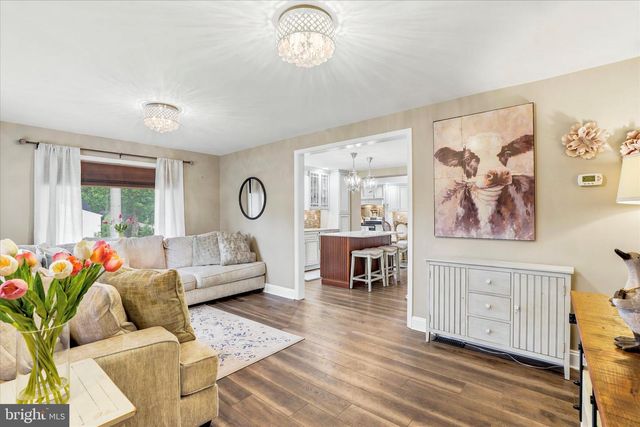 1216 TOWNSHIP LINE RD, Phoenixville, PA 19460