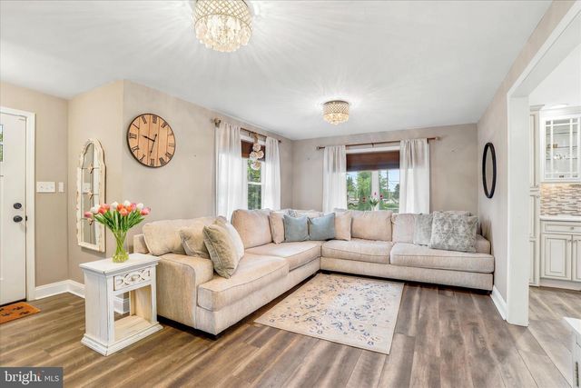 1216 TOWNSHIP LINE RD, Phoenixville, PA 19460