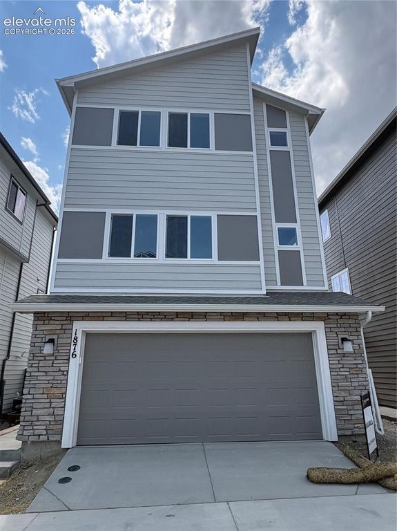 1876 Wildland Heights, Colorado Springs, CO 80910 — exterior