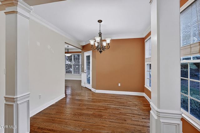 14 Hunters Ridge Road, Johnson City, TN 37604