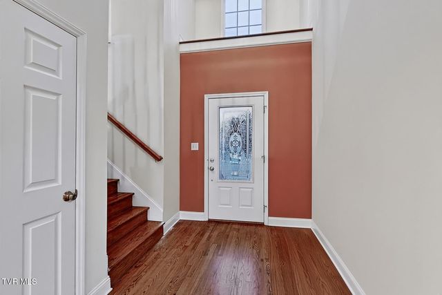 14 Hunters Ridge Road, Johnson City, TN 37604