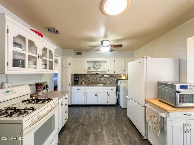 10719 W ALABAMA Avenue, Sun City, AZ 85351