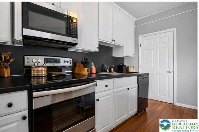 212 East North Street, Bethlehem City, PA 18018