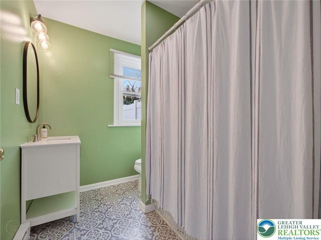 212 East North Street, Bethlehem City, PA 18018