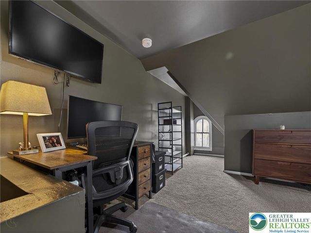 212 East North Street, Bethlehem City, PA 18018