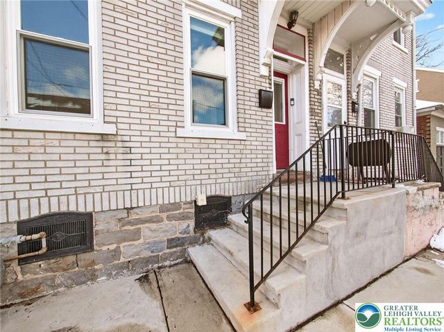 212 East North Street, Bethlehem City, PA 18018