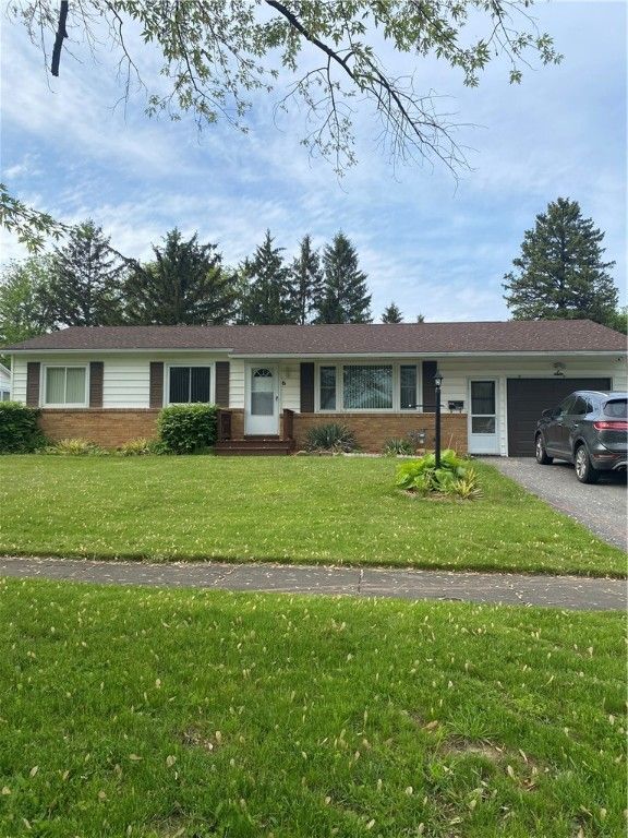 6 Gemini Circle, Gates, NY 14606