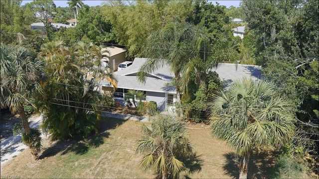 1939 Flamingo DR, North Fort Myers, FL 33917