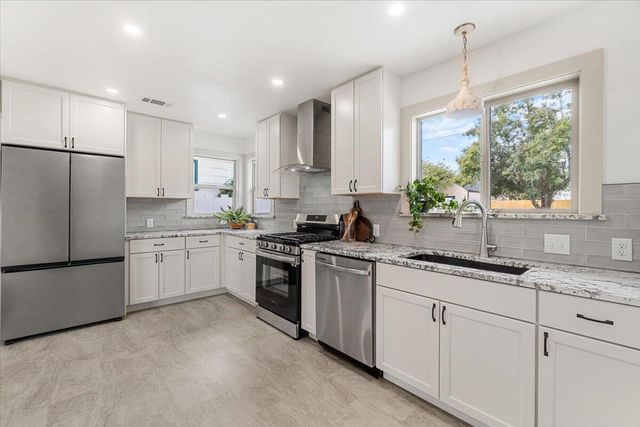 1714 I Street, Eureka, CA 95501