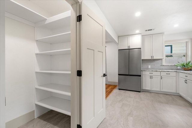 1714 I Street, Eureka, CA 95501