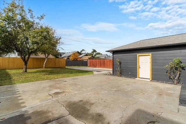 1714 I Street, Eureka, CA 95501