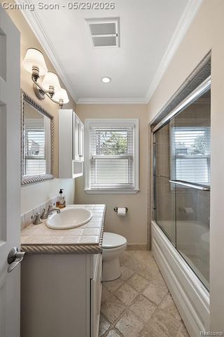 2546 Dorchester Road, Birmingham, MI 48009