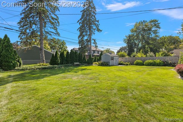 2546 Dorchester Road, Birmingham, MI 48009