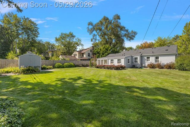 2546 Dorchester Road, Birmingham, MI 48009