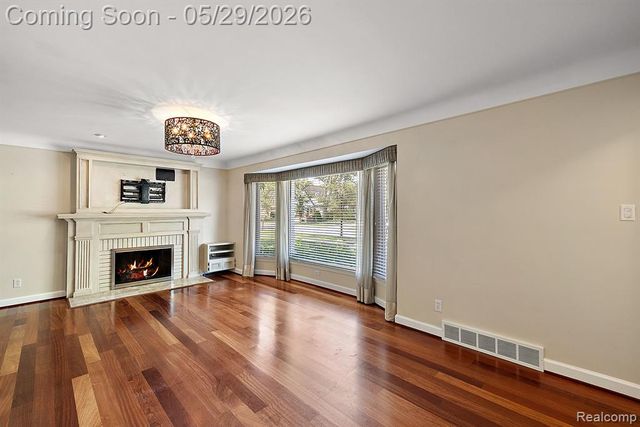 2546 Dorchester Road, Birmingham, MI 48009