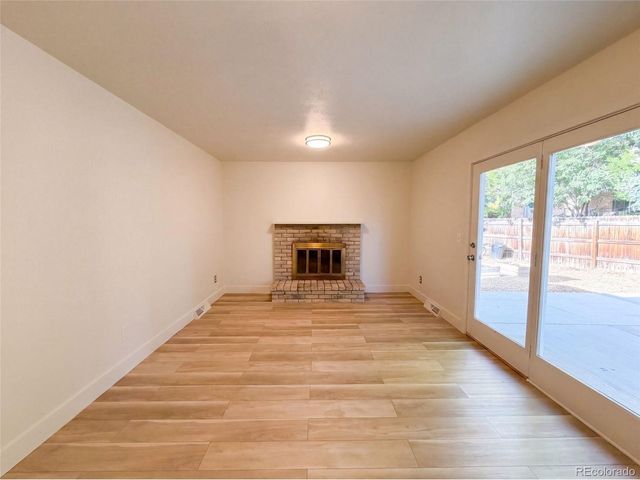 7447 S Ames Ct, Littleton, CO 80128