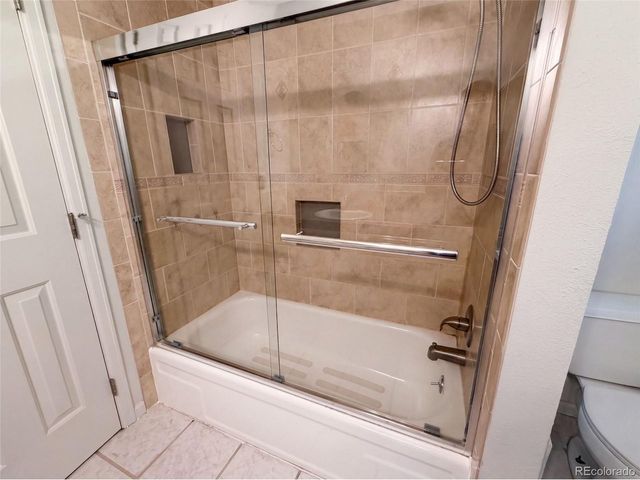 7447 S Ames Ct, Littleton, CO 80128