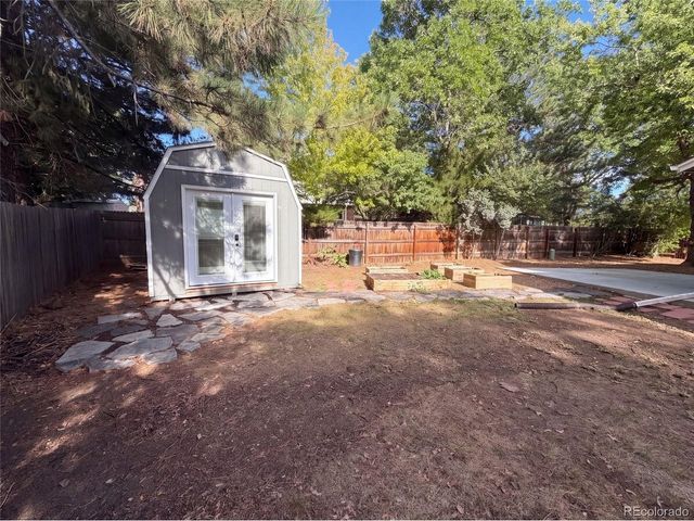7447 S Ames Ct, Littleton, CO 80128