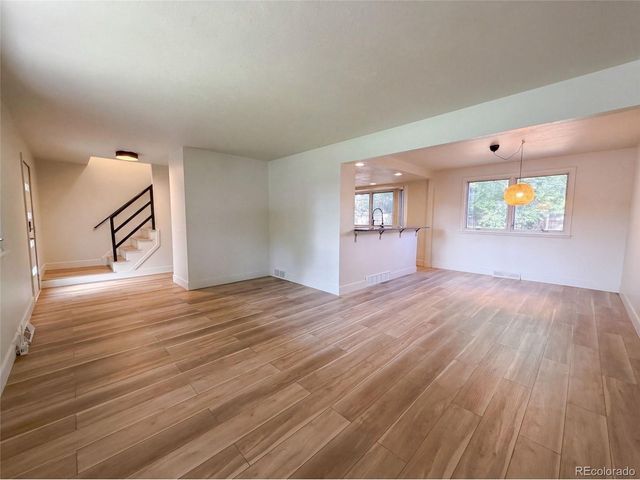 7447 S Ames Ct, Littleton, CO 80128