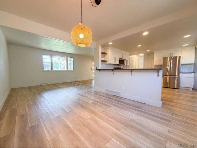 7447 S Ames Ct, Littleton, CO 80128