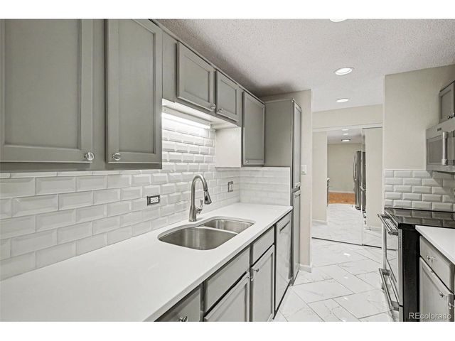 2375 S Linden Ct 115, Denver, CO 80222