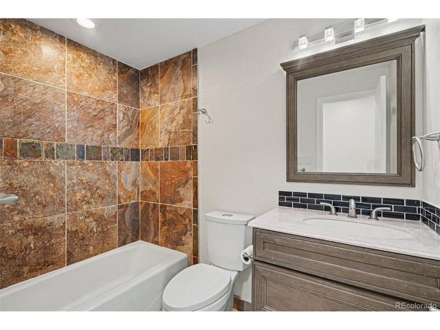 2375 S Linden Ct 115, Denver, CO 80222