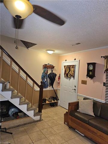 817 Brickwood Court, Winston-salem, NC 27127