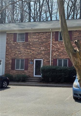 817 Brickwood Court, Winston-salem, NC 27127