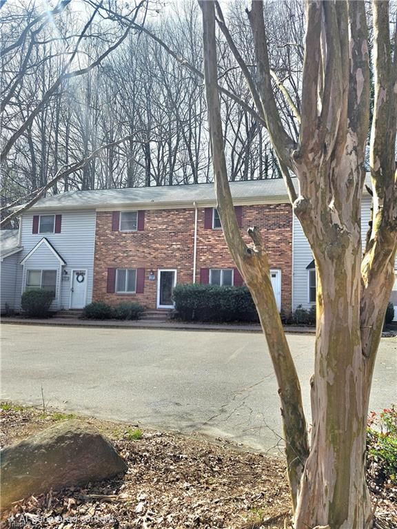 817 Brickwood Court, Winston-salem, NC 27127