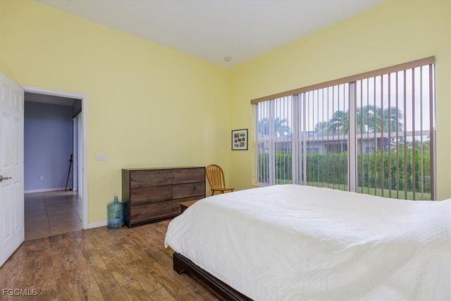 2461 Sutherland CT, Cape Coral, FL 33991