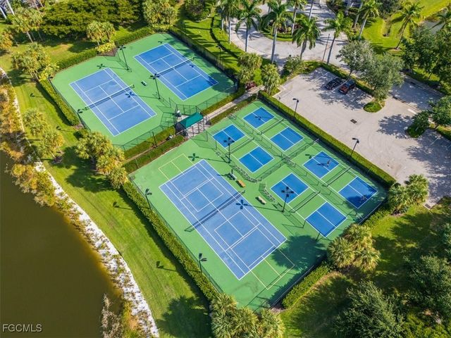 2461 Sutherland CT, Cape Coral, FL 33991