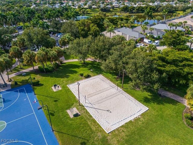 2461 Sutherland CT, Cape Coral, FL 33991