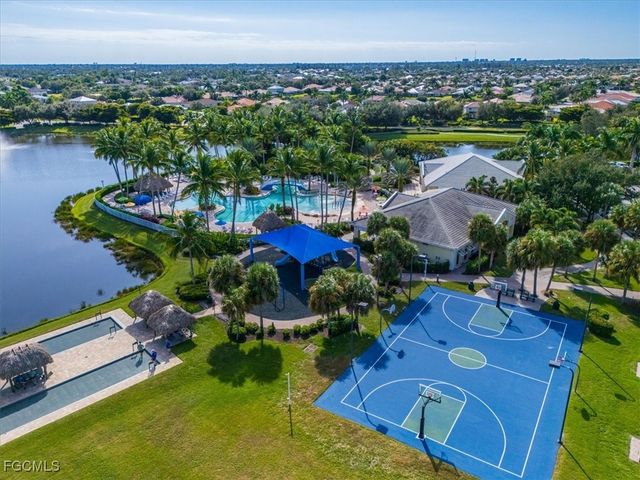 2461 Sutherland CT, Cape Coral, FL 33991