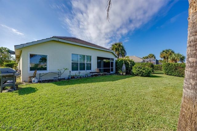 2461 Sutherland CT, Cape Coral, FL 33991
