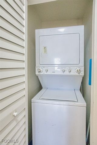 6822 Bogey DR, Fort Myers, FL 33919