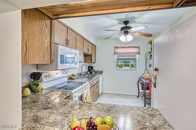 6822 Bogey DR, Fort Myers, FL 33919