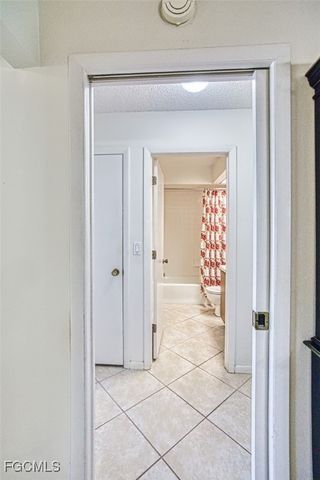 6822 Bogey DR, Fort Myers, FL 33919