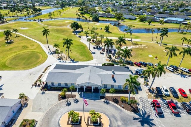 6822 Bogey DR, Fort Myers, FL 33919