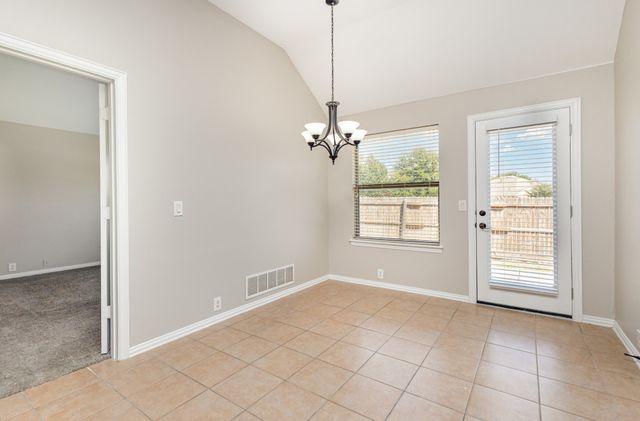 724 Candle Meadow Boulevard, Desoto, TX 75115